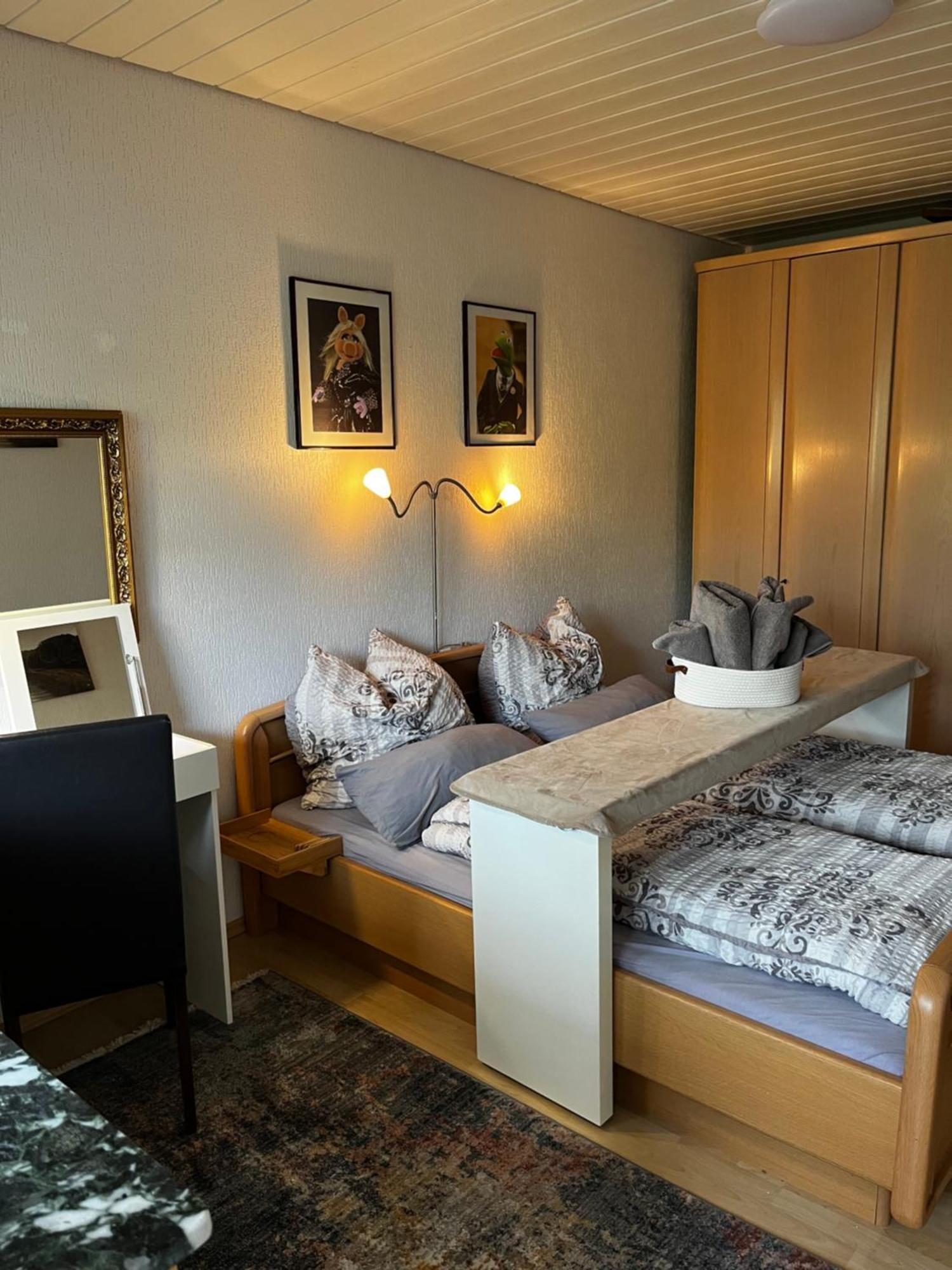 Gemuetliche, Ganze Wohnung In Ruhiger, Zentraler Lage Leverkusen Exterior foto