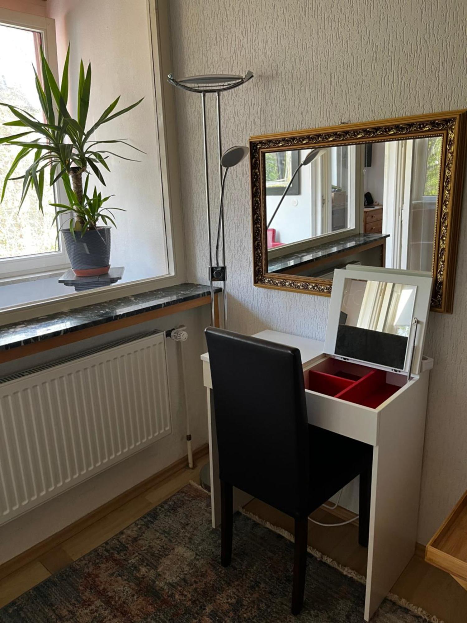 Gemuetliche, Ganze Wohnung In Ruhiger, Zentraler Lage Leverkusen Exterior foto